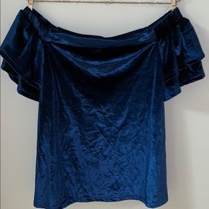💧BLUE VELVET OFF THE SHOULDER TOP💧